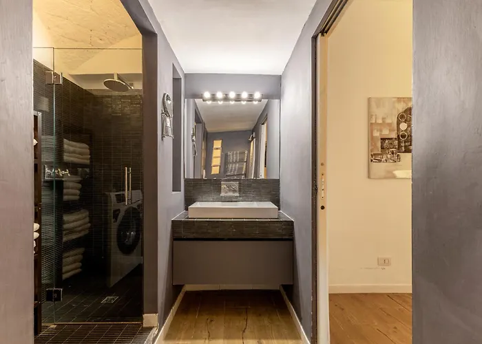 Campo Dei Fiori Historic Apartment